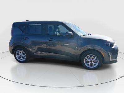 2024 Kia Soul — photo 8 view