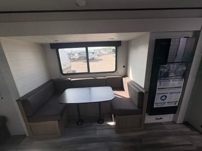 2026 Jayco Jay Flight SLX — photo 13 view