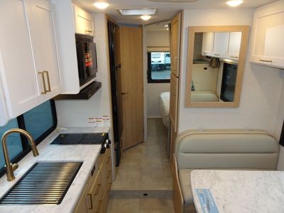 2026 Thor Motor Coach CHATEAU - Photo 6