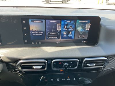 2026 Nissan Sentra — photo 11 view