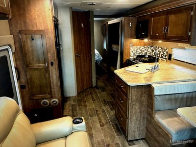 2018 Winnebago Intent - Photo 4