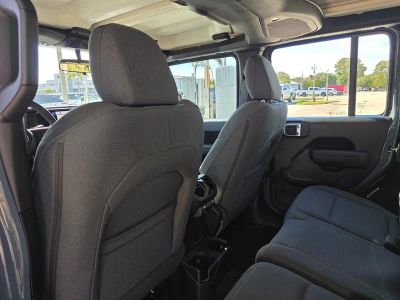 2026 Jeep Wrangler — photo 9 view