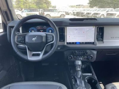 2026 Ford Bronco — photo 10 view