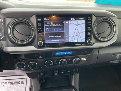 2023 Toyota Tacoma - Photo 11