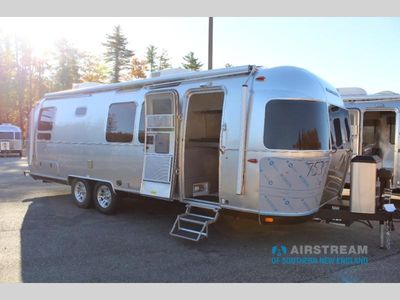 2026 Airstream Classic - Photo 1