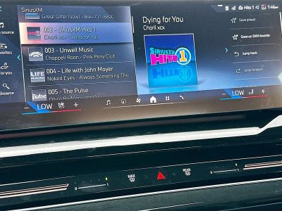 2026 BMW 5 Series — photo 12 view