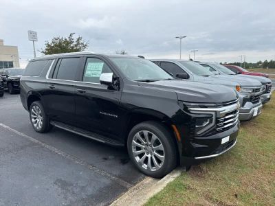 2026 Chevrolet Suburban - Photo 2