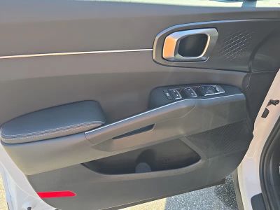 2026 Kia Sorento — photo 16 view