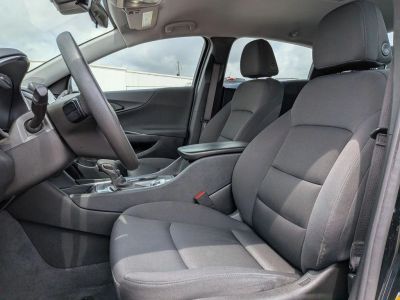 2025 Chevrolet Malibu - Photo 12