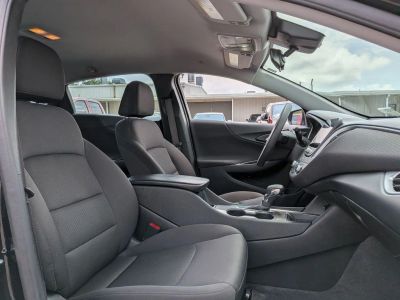 2025 Chevrolet Malibu - Photo 25