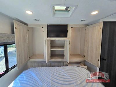 2024 Sunseeker Classic 3010DS Ford — photo 34 view