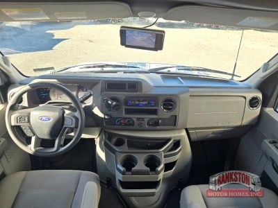 2024 Sunseeker Classic 3010DS Ford — photo 13 view
