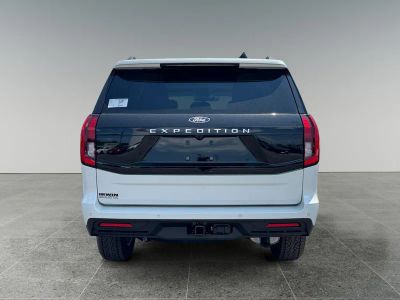 2027 Ford Expedition — detail view