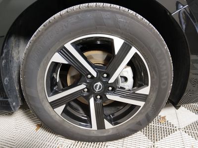2024 Nissan Sentra — photo 10 view