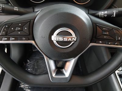 2024 Nissan Sentra — photo 12 view