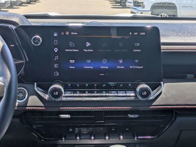 2025 Chevrolet Colorado - Photo 16