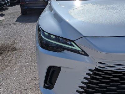 2025 Lexus RX — photo 10 view