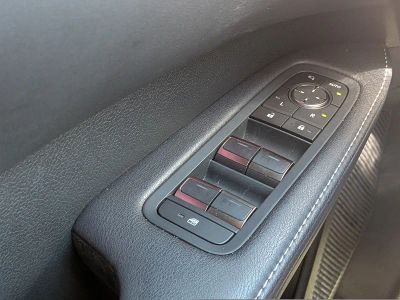 2025 Lexus RX — photo 24 view