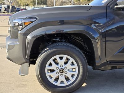 2026 Toyota Tacoma - Photo 6