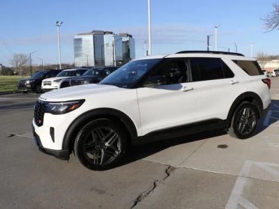 2026 Ford Explorer — side profile view