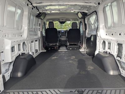 2025 Ford Transit-250 - Photo 12