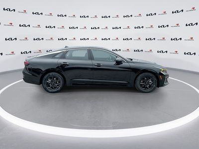 2026 Kia K5 — photo 9 view