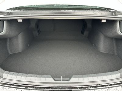 2026 Kia K5 — photo 12 view