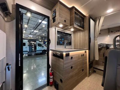 2027 Winnebago EKKO — photo 9 view
