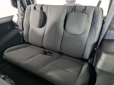 2026 Jeep Wrangler - Photo 15