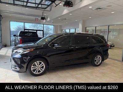 2023 Toyota Sienna Platinum - Photo 3
