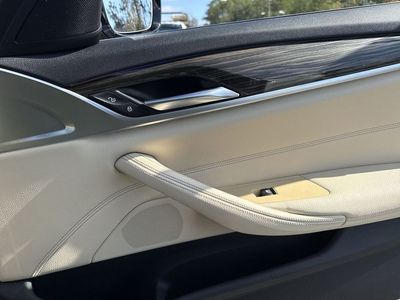 2020 BMW 5 Series - Photo 24