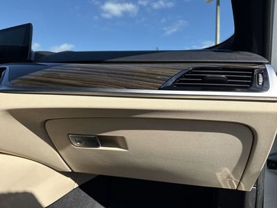 2020 BMW 5 Series - Photo 27