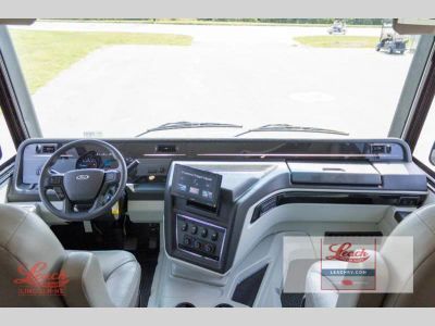 2027 Vision XL 36C — photo 14 view