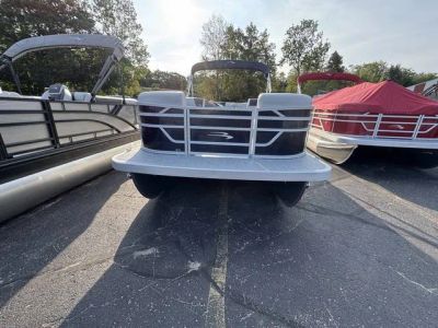 2027 Bennington 20 S1 CRUISE — front three-quarter view