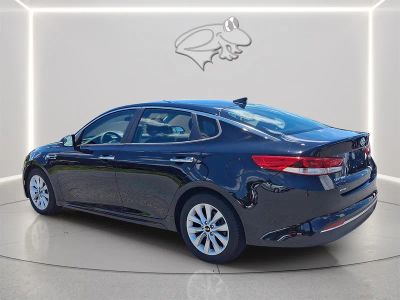 2018 Kia Optima — interior view