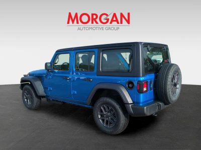 2026 Jeep Wrangler — photo 7 view