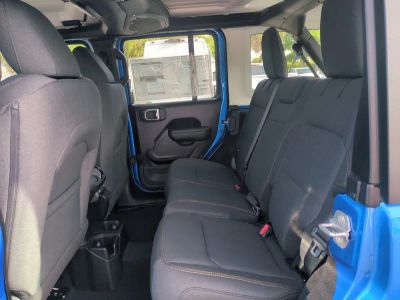 2026 Jeep Wrangler — photo 14 view