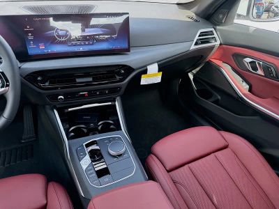 2026 BMW 3 Series — photo 16 view