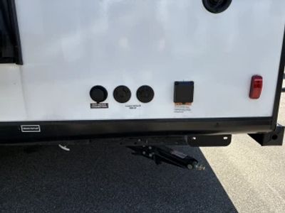 2024 Coachmen Freedom Express Ultra Lite - Photo 11