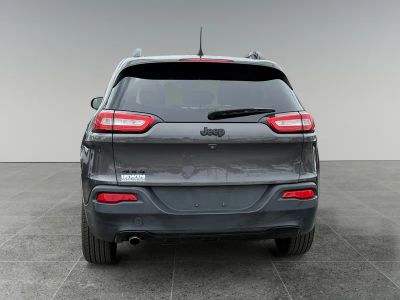 2018 Jeep Cherokee — detail view