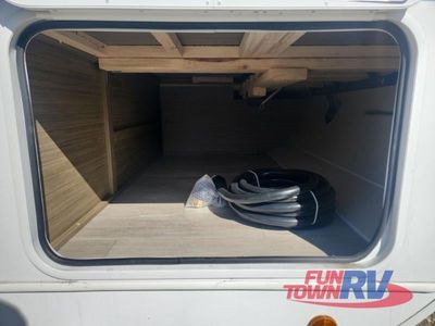 2025 Forest River RV Salem - Photo 5