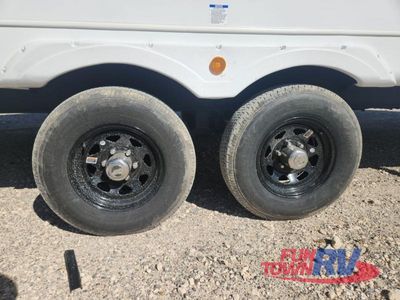 2025 Forest River RV Salem - Photo 13