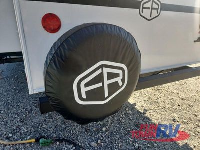 2025 Forest River RV Salem - Photo 17