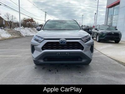 2024 Toyota RAV4 Hybrid XLE - Photo 11