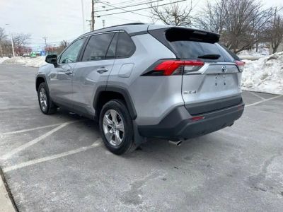 2024 Toyota RAV4 Hybrid XLE - Photo 7