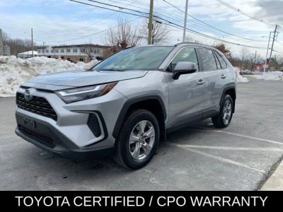 2024 Toyota RAV4 Hybrid XLE - Photo 10