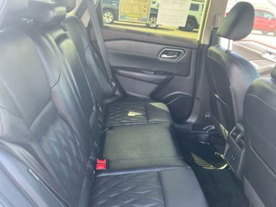 2023 Nissan Rogue — photo 18 view