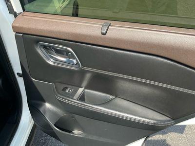 2023 Nissan Rogue — photo 19 view