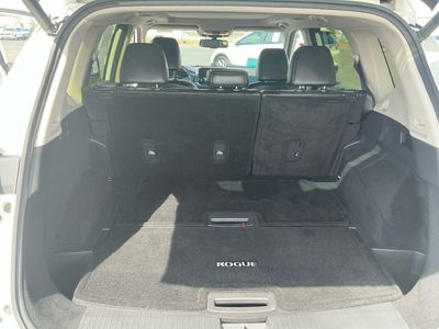 2023 Nissan Rogue — photo 17 view