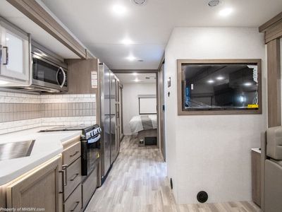 2026 Thor Motor Coach Windsport - Photo 12